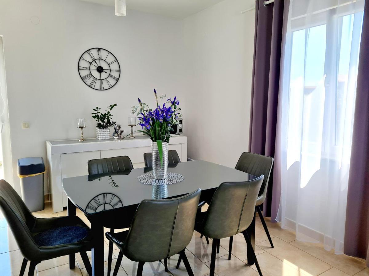 Apartment In 무르테르 외부 사진