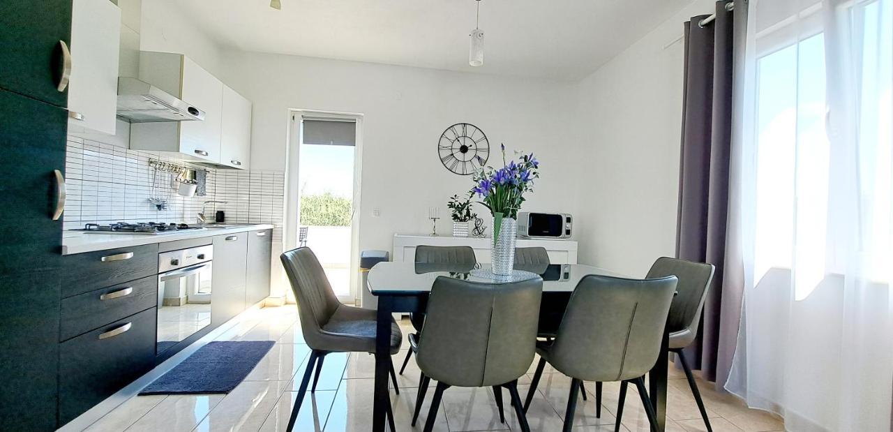Apartment In 무르테르 외부 사진