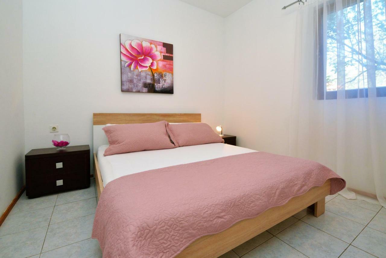 Apartment In 무르테르 외부 사진