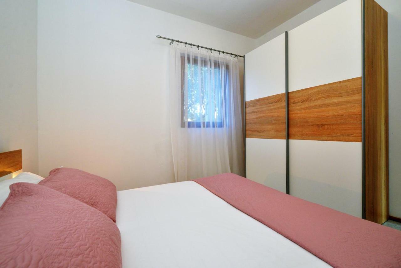 Apartment In 무르테르 외부 사진